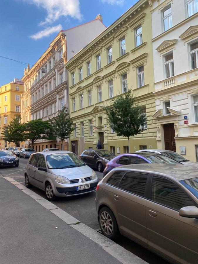 Designed Apartment Next To Vaclav Square With Terrace And Private Garage Prag Exterior foto
