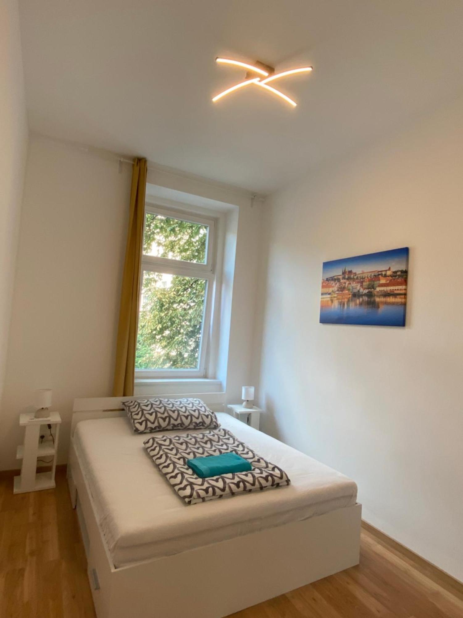 Designed Apartment Next To Vaclav Square With Terrace And Private Garage Prag Exterior foto